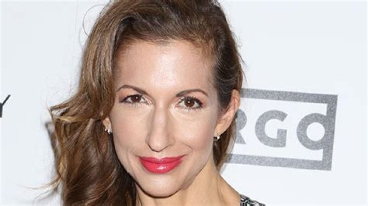 Alysia Reiner On ‘Orange It The New Black,’ ‘Better Things’ & More – Hollywood Life