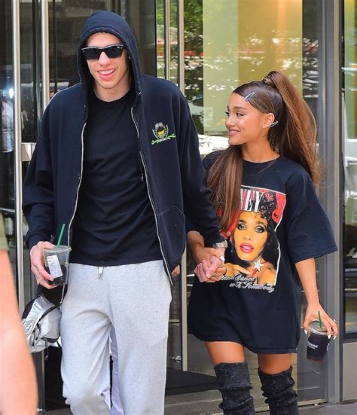 Ariana Grande & Pete Davidson Relationship Timeline — PICS