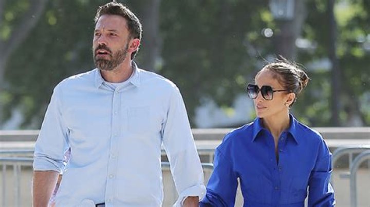 Ben Affleck & Jennifer Lopez At George Clooney’s Villa In Lake Como – Hollywood Life