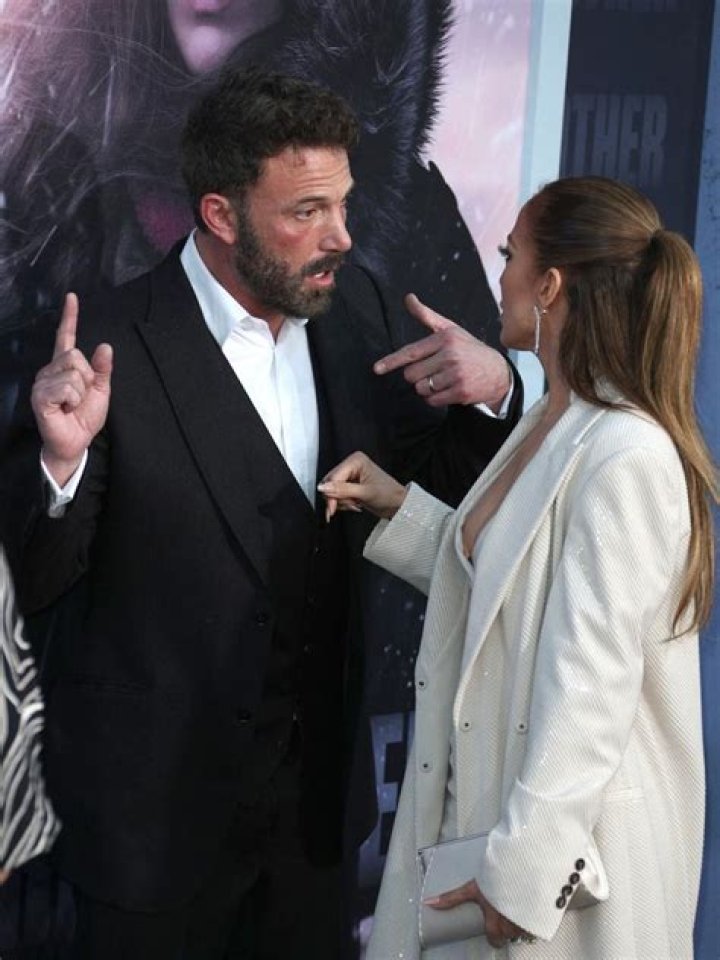 Ben Affleck Reportedly Wrote Flirty Emails To Jennifer Lopez As Her Romance With A-Rod Was Ending