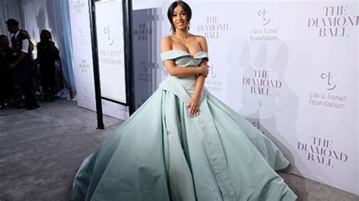 Cardi B Is Best Dressed Of The Week — Selena Gomez & More Fashion – Hollywood Life