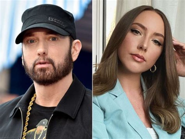 Eminem’s Daughter Hailie Jade Grinch Halloween Costume 2022: Photos – Hollywood Life