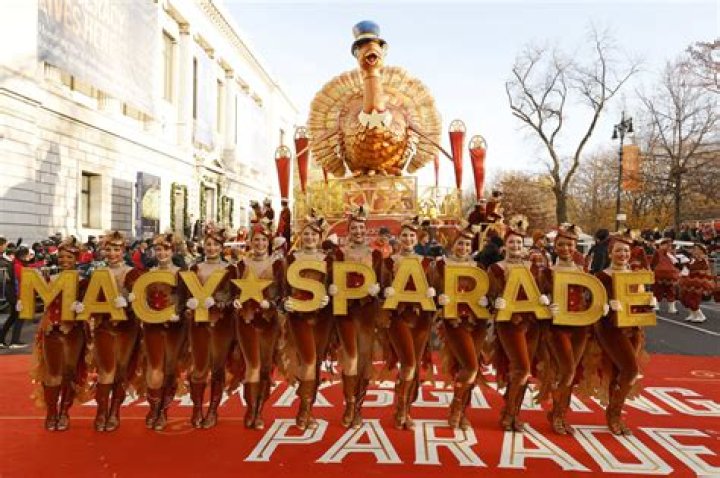 Idina Menzel Dazzles Performing ‘Sleigh Ride’ In Cozy Coat At Macy’s Thanksgiving Parade