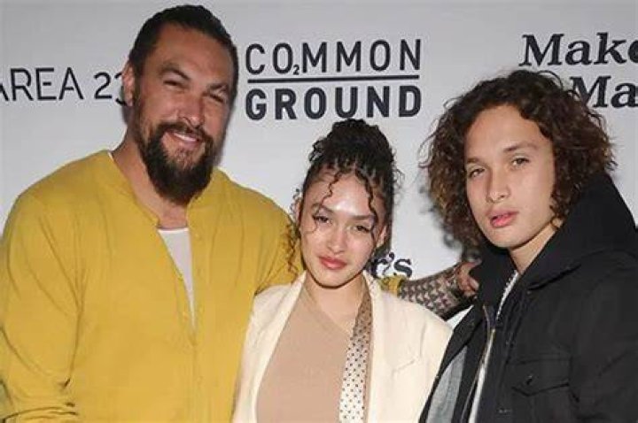 Jason Momoa Poses With Rarely Seen Kids Lola, 16, & Nakoa-Wolf, 15, at Premiere After Lisa Bonet Divorce