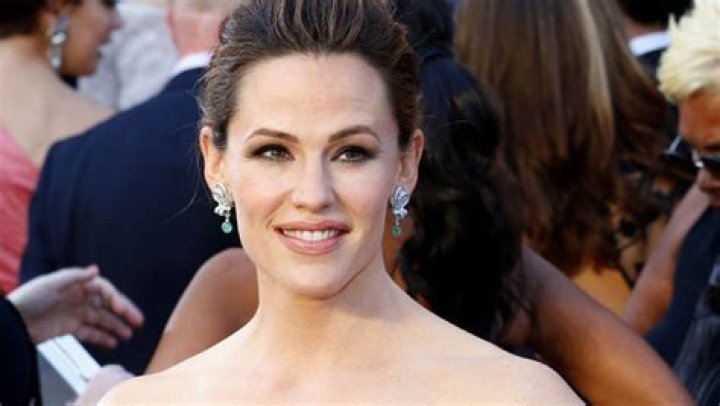 Jennifer Garner Hilariously Shares 1st Kiss Story: ‘He Broke Up With Me The Next Day’