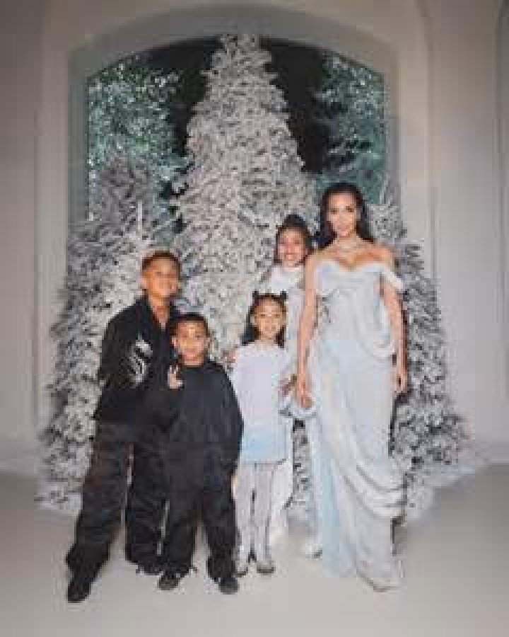 Kim Kardashian Shares New Pics With 4 Kids & ‘Best Dad’ Kanye West On Father’s Day: ‘I Love You So Much’