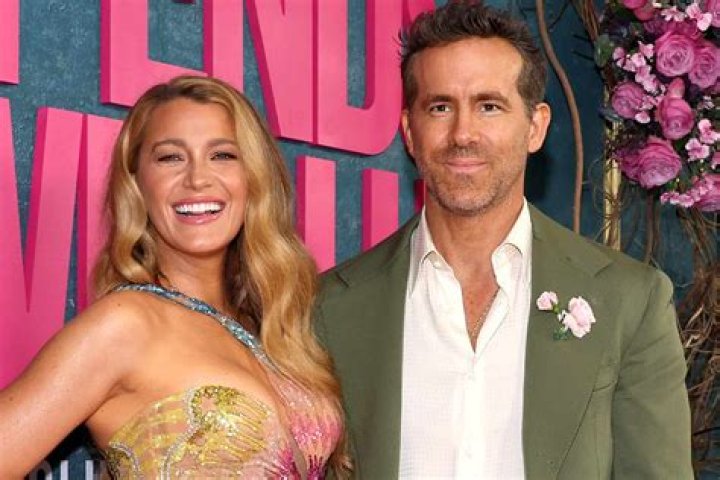 Ryan Reynolds Jokes About His Sex Life With Blake Lively On Surprise ‘Tonight Show’ Appearance