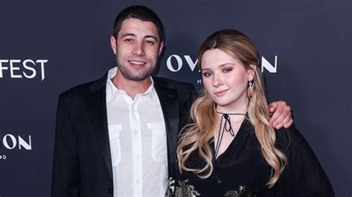Who Is Ira Kunyansky? 5 Things To Know About Abigail Breslin’s Husband – Hollywood Life