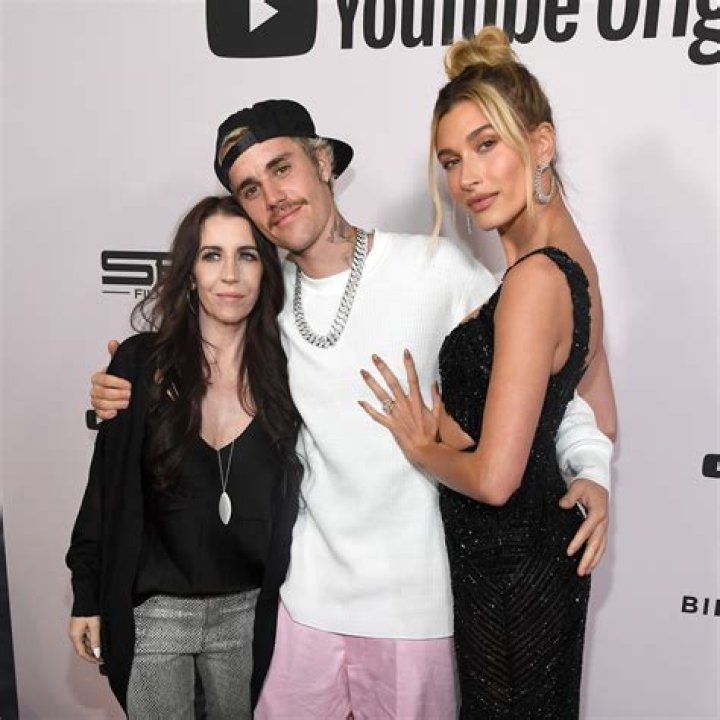 Who Is Justin Bieber’s Mystery Girl In Rio? — 5 Things To Know About Luciana Chamone